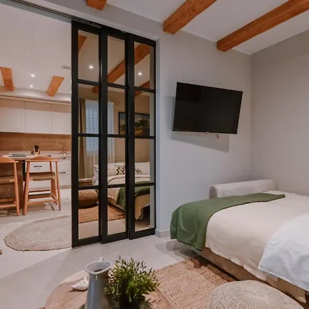 Apartment Malin Quattro With Private Jacuzzi Vantacici