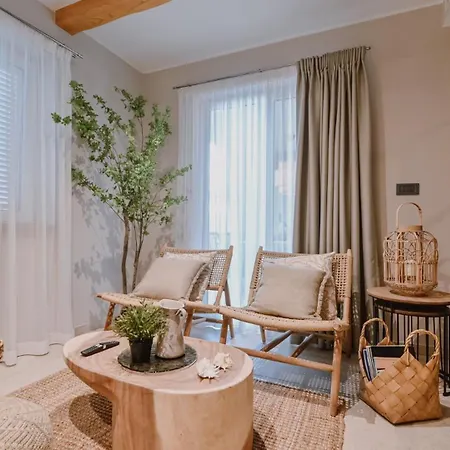Apartment Malin Quattro With Private Jacuzzi