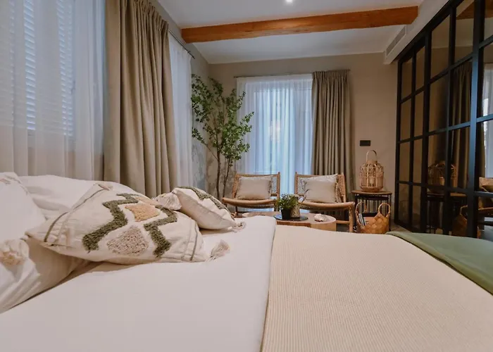 Malin Quattro With Private Jacuzzi Apartament *