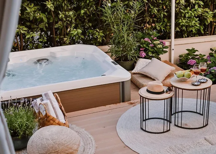 Malin Quattro With Private Jacuzzi