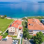 Διαμέρισμα Malin Quattro With Private Jacuzzi